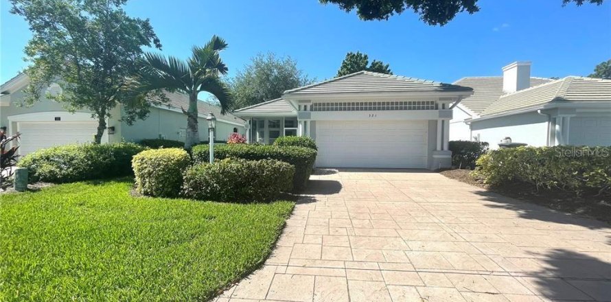 House in Venice, Florida 3 bedrooms, 159.23 sq.m. № 1354909