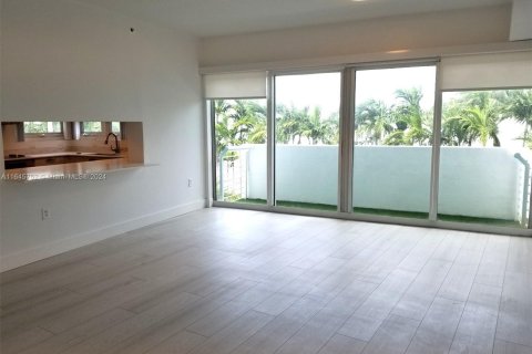 Condominio en venta en Miami Beach, Florida, 2 dormitorios, 120.12 m2 № 1329379 - foto 3