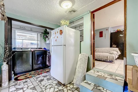 Immobilier commercial à vendre à Miami, Floride: 161.19 m2 № 1160623 - photo 15