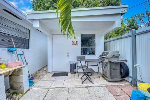 Immobilier commercial à vendre à Miami, Floride: 161.19 m2 № 1160623 - photo 27