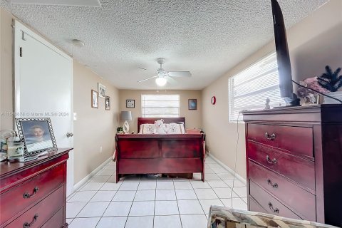 Immobilier commercial à vendre à Miami, Floride: 161.19 m2 № 1160623 - photo 24