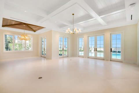 House in Palm Beach, Florida 6 bedrooms, 755.57 sq.m. № 1038164 - photo 27