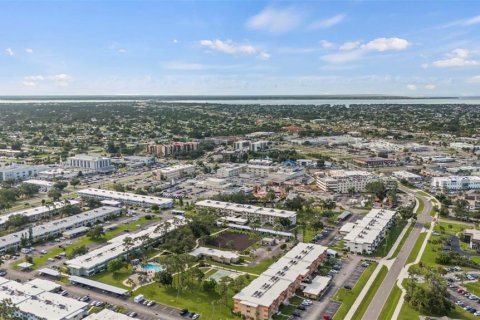 Condominio en venta en Port Charlotte, Florida, 1 dormitorio, 62.43 m2 № 1359271 - foto 28