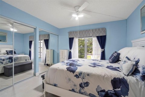 Condominio en venta en Port Charlotte, Florida, 1 dormitorio, 62.43 m2 № 1359271 - foto 9