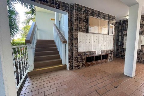 Copropriété à vendre à Deerfield Beach, Floride: 1 chambre, 69.96 m2 № 1045460 - photo 2