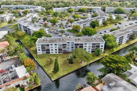 Copropriété à louer à Oakland Park, Floride: 2 chambres, 90.58 m2 № 1045516 - photo 24