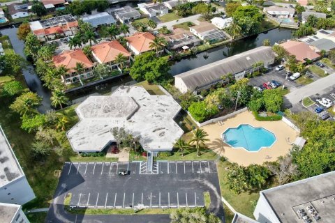 Copropriété à louer à Oakland Park, Floride: 2 chambres, 90.58 m2 № 1045516 - photo 19