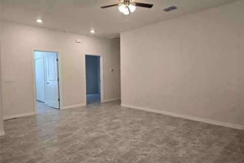 Apartment in Bartow, Florida 3 bedrooms, 123.84 sq.m. № 1380990 - photo 3