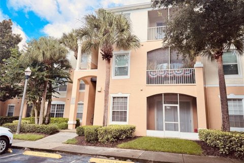 Condo in Orlando, Florida, 3 bedrooms  № 1308878 - photo 1