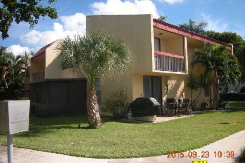 Condo in Deerfield Beach, Florida, 2 bedrooms  № 1226745 - photo 1