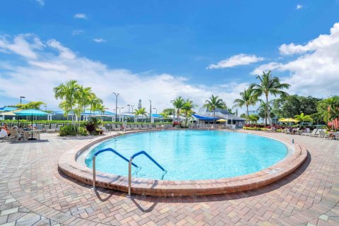 Condo in Deerfield Beach, Florida, 1 bedroom  № 1226712 - photo 2