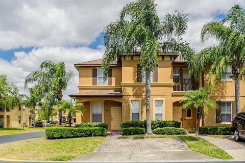 Townhouse in Davenport, Florida 4 bedrooms, 172.43 sq.m. № 1256605 - photo 1