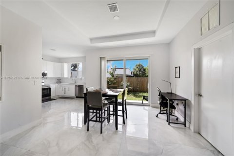 Villa ou maison à vendre à Fort Lauderdale, Floride: 3 chambres, 120.4 m2 № 1291782 - photo 8