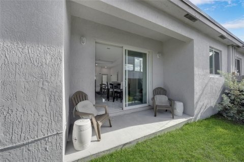 Villa ou maison à vendre à Fort Lauderdale, Floride: 3 chambres, 120.4 m2 № 1291782 - photo 25