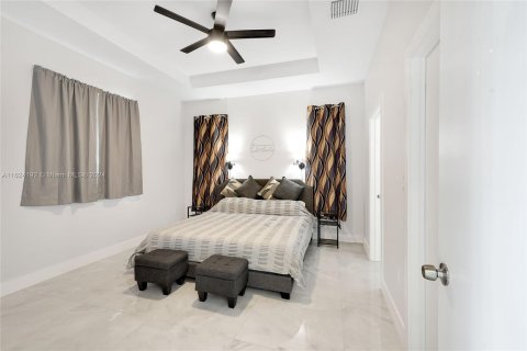 Casa en venta en Fort Lauderdale, Florida, 3 dormitorios, 120.4 m2 № 1291782 - foto 12