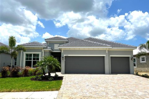 Villa ou maison à louer à Punta Gorda, Floride: 4 chambres, 208.38 m2 № 1358096 - photo 1