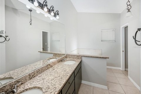 Villa ou maison à louer à Lakeland, Floride: 4 chambres, 207.45 m2 № 1358099 - photo 12