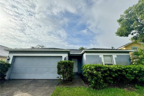 Villa ou maison à louer à Orlando, Floride: 4 chambres, 174.1 m2 № 1358094 - photo 1