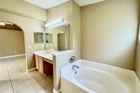 Casa en alquiler en Orlando, Florida, 4 dormitorios, 174.1 m2 № 1358094 - foto 23