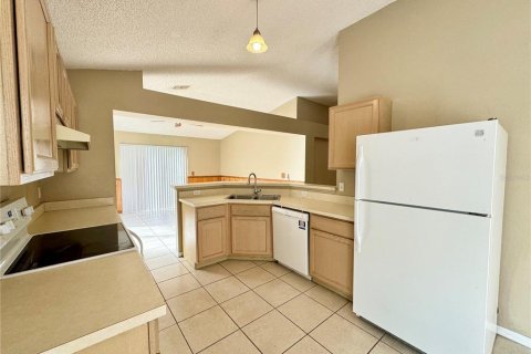 Casa en alquiler en Orlando, Florida, 4 dormitorios, 174.1 m2 № 1358094 - foto 8