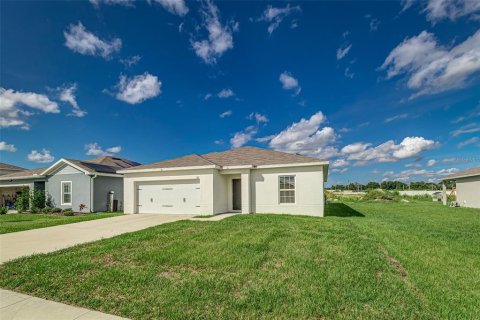 Villa ou maison à louer à Winter Haven, Floride: 3 chambres, 151.62 m2 № 1358090 - photo 2