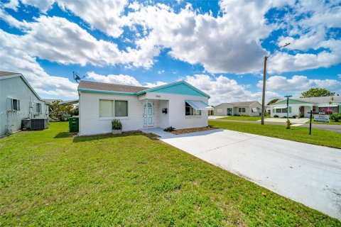 Casa en venta en Tamarac, Florida, 2 dormitorios, 111.85 m2 № 1068005 - foto 17