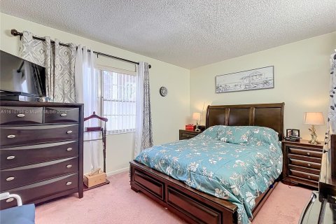 Condominio en venta en Pembroke Pines, Florida, 1 dormitorio, 78.04 m2 № 1232944 - foto 15