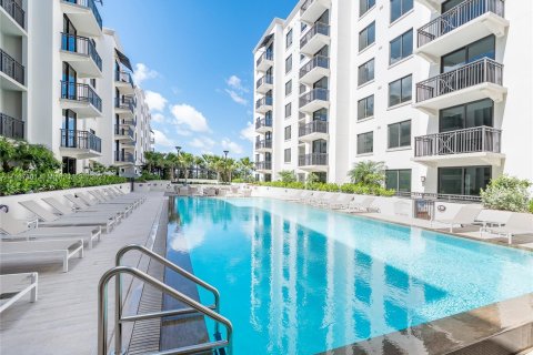 Condominio en venta en Coral Gables, Florida, 3 dormitorios, 102.84 m2 № 1021673 - foto 3
