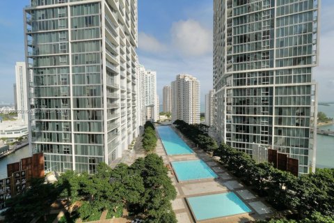 Condominio en alquiler en Miami, Florida, 1 dormitorio, 68 m2 № 1356903 - foto 13