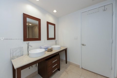 Copropriété à louer à Miami, Floride: 1 chambre, 68 m2 № 1356903 - photo 10