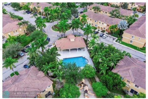 Condominio en venta en Pembroke Pines, Florida, 1 dormitorio, 75.34 m2 № 1356902 - foto 20