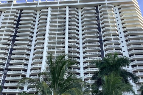 Condominio en venta en Aventura, Florida, 2 dormitorios, 144.93 m2 № 1356986 - foto 19