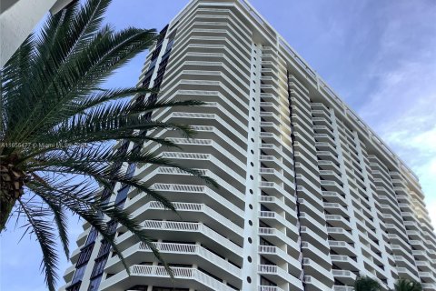 Condominio en venta en Aventura, Florida, 2 dormitorios, 144.93 m2 № 1356986 - foto 1