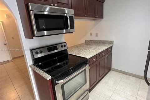 Condominio en venta en Miami, Florida, 1 dormitorio, 51.19 m2 № 1356987 - foto 3