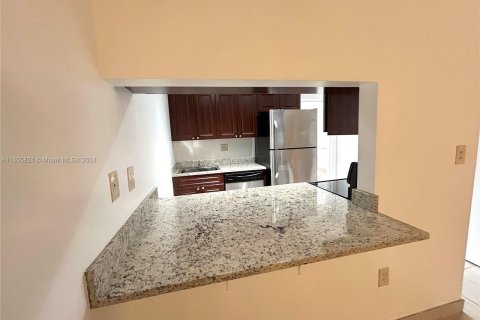 Condominio en venta en Miami, Florida, 1 dormitorio, 51.19 m2 № 1356987 - foto 4