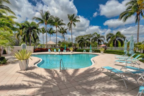 Adosado en venta en Palm Beach Gardens, Florida, 2 dormitorios, 144.37 m2 № 1072781 - foto 4