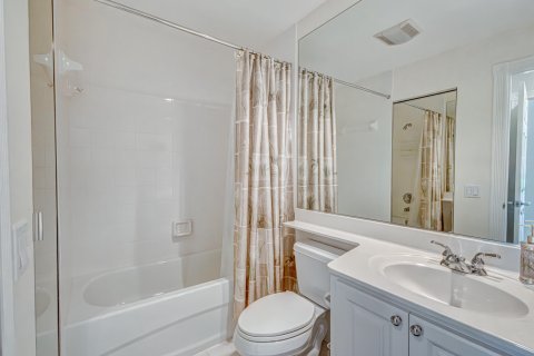 Townhouse in Palm Beach Gardens, Florida 2 bedrooms, 144.37 sq.m. № 1072781 - photo 29