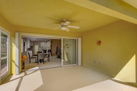 Townhouse in Palm Beach Gardens, Florida 2 bedrooms, 144.37 sq.m. № 1072781 - photo 25