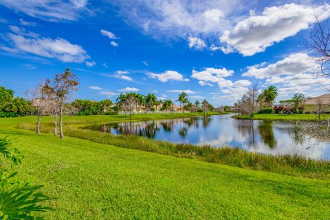 Townhouse in Palm Beach Gardens, Florida 2 bedrooms, 144.37 sq.m. № 1072781 - photo 18