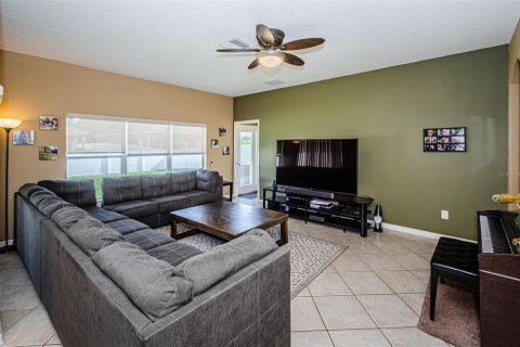 Casa en venta en New Port Richey, Florida, 6 dormitorios, 245.73 m2 № 1343777 - foto 16