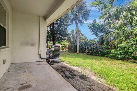 Adosado en venta en Kenneth City, Florida, 3 dormitorios, 136.1 m2 № 1358123 - foto 27