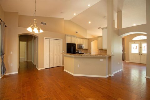 Casa en venta en Tampa, Florida, 4 dormitorios, 213.49 m2 № 1295834 - foto 7