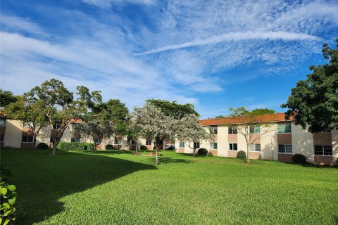 Condominio en venta en Wilton Manors, Florida, 1 dormitorio, 69.68 m2 № 1041085 - foto 10