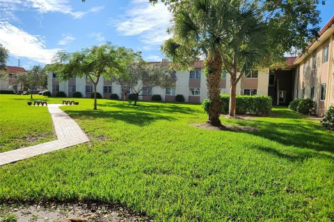 Condominio en venta en Wilton Manors, Florida, 1 dormitorio, 69.68 m2 № 1041085 - foto 12