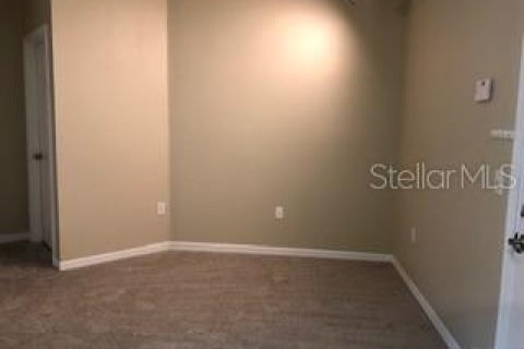 Condo in Orlando, Florida, 2 bedrooms  № 1397329 - photo 14