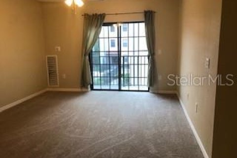 Condo in Orlando, Florida, 2 bedrooms  № 1397329 - photo 11