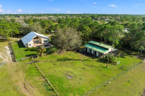 House in Palm City, Florida 4 bedrooms, 203.27 sq.m. № 1210610 - photo 29