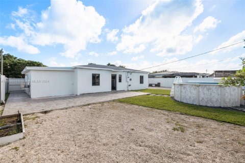 Casa en venta en Miami, Florida, 3 dormitorios, 86.96 m2 № 1418227 - foto 22