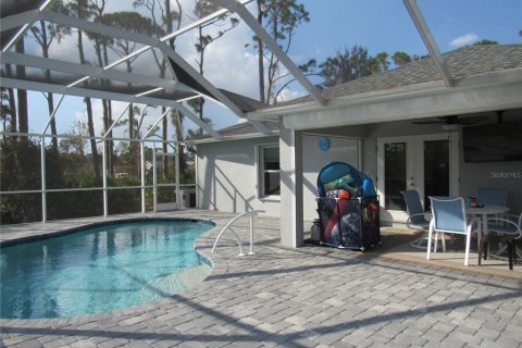 House in Port Charlotte, Florida 3 bedrooms, 152.36 sq.m. № 1430629 - photo 24