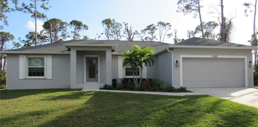 House in Port Charlotte, Florida 3 bedrooms, 152.36 sq.m. № 1430629